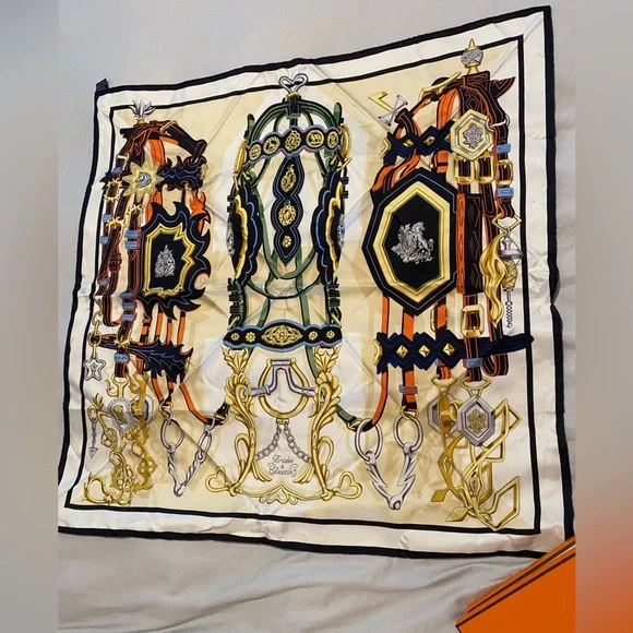 Hermes carre twill brides et destin scarf - Picture 2 of 5
